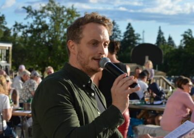 Allsång med Scenkonstnärerna