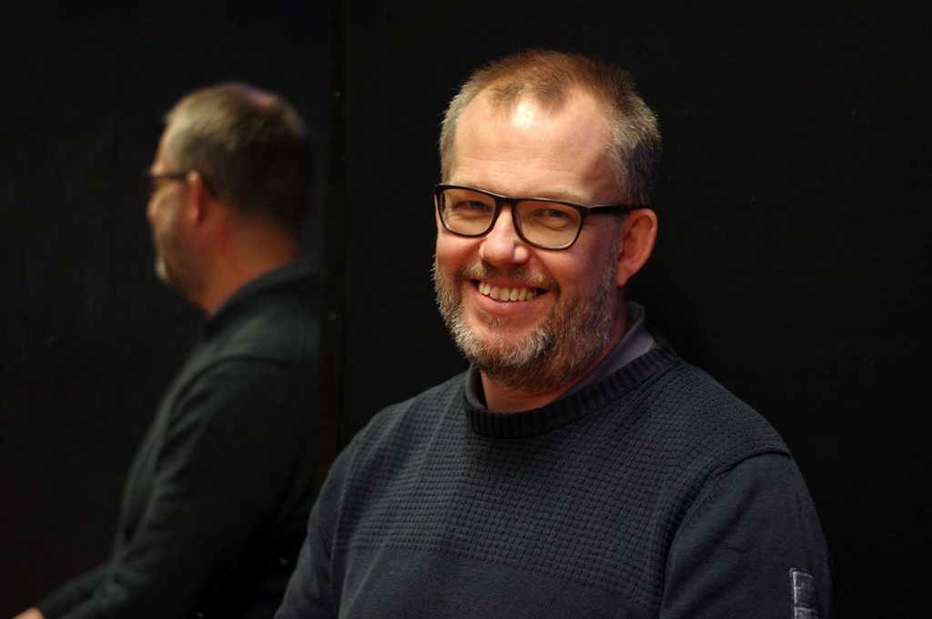 Johan Mansfeldt, Regissör och kreativ ledare Scenkonstnärerna